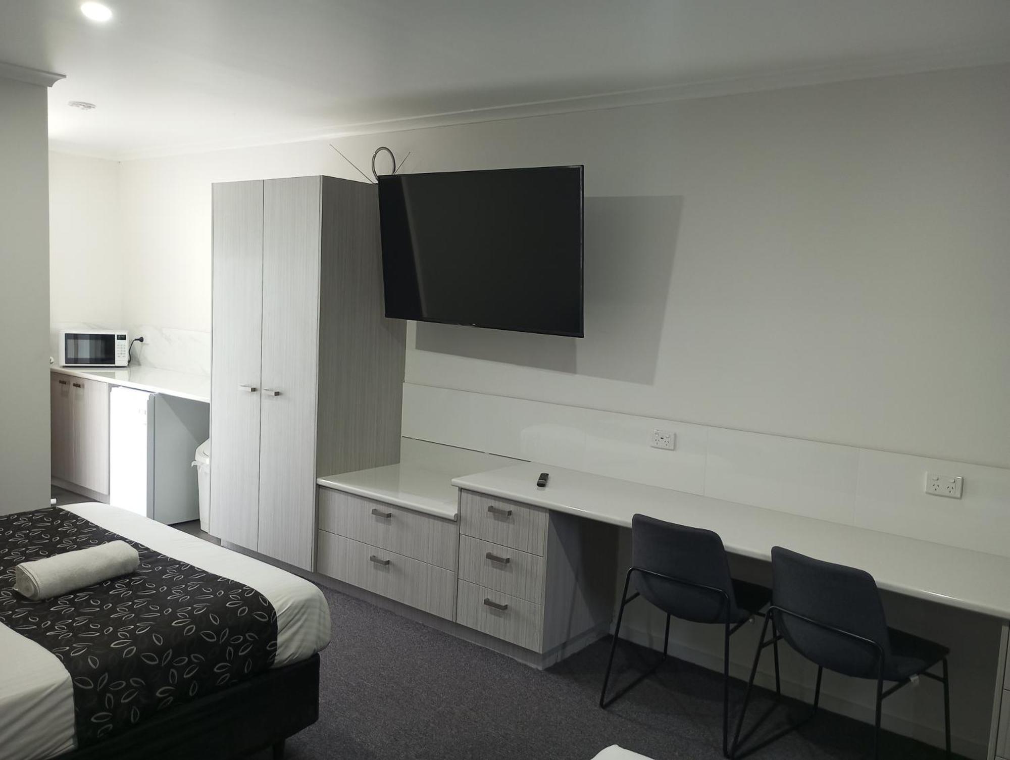 Big Valley Lakeside Paradise Motor Inn Shepparton Esterno foto