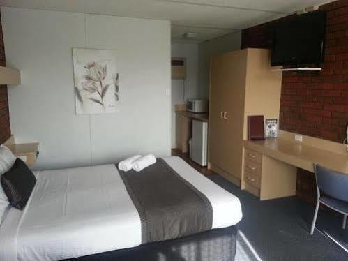 Big Valley Lakeside Paradise Motor Inn Shepparton Esterno foto